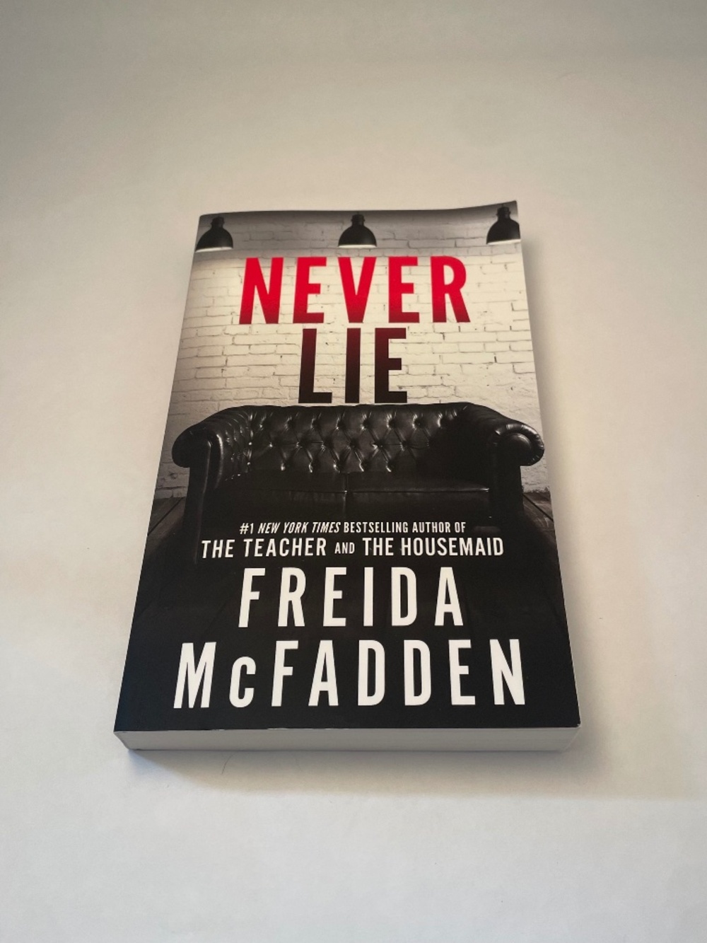 Never Lie Frieda McFadden Softcover Book